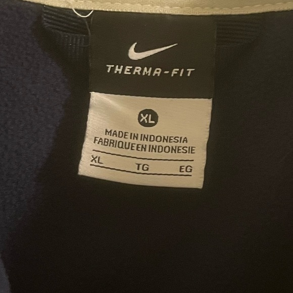 Nike New York Yankees Men's Dark Blue Fleece - Picture 3 of 4